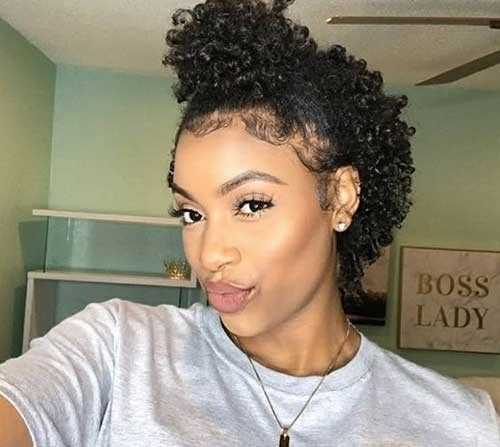 Kurze Natürliche Frisuren für Schwarze Frauen